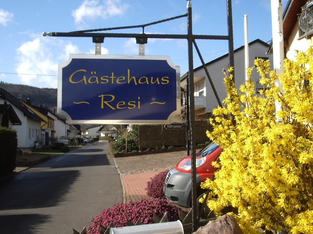 Hotel Gaestehaus Resi Zeltingen-Rachtig Exterior foto